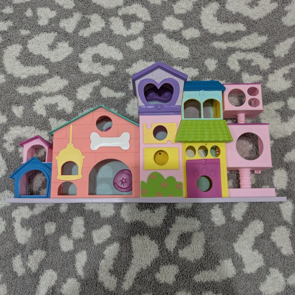 🦋5/25$ Littlest Pet Shop Colorful Dollhouse with Pink and Purple